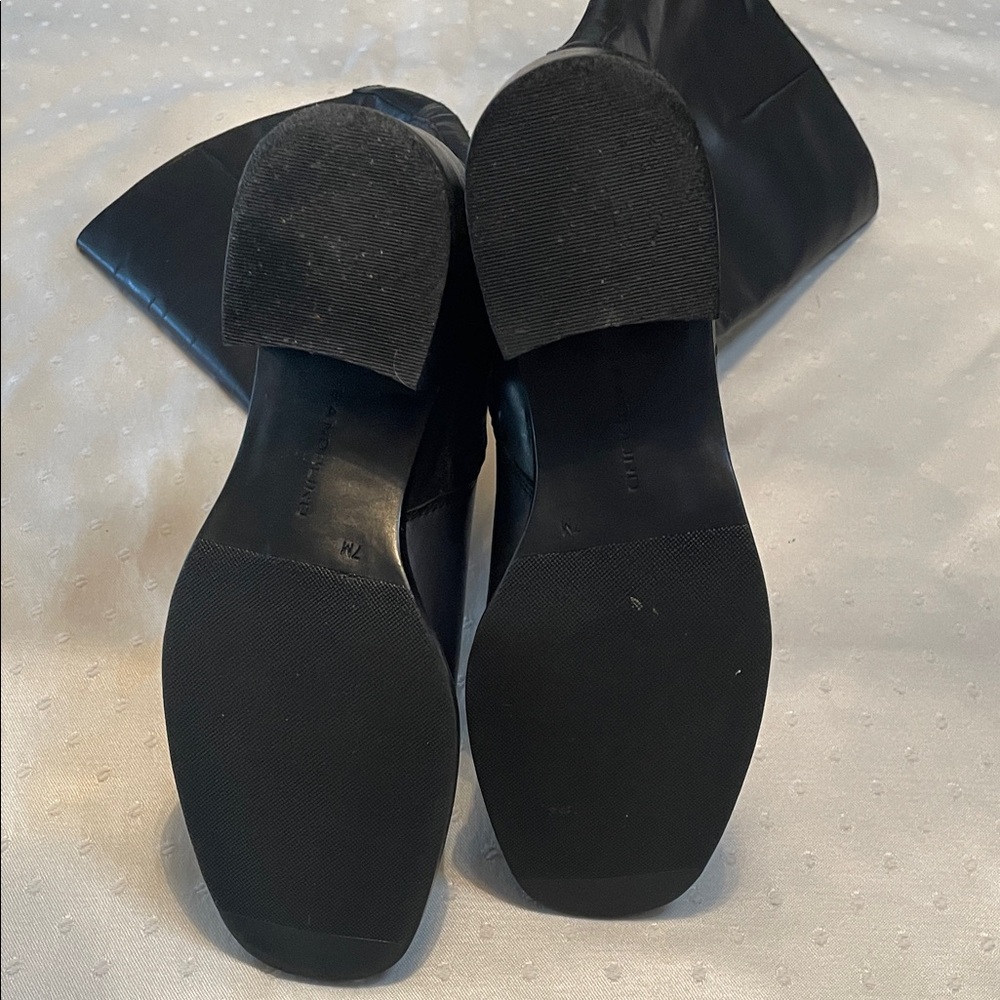 Bandolino Black Heeled Boots - Picture 2 of 6